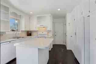 2165/2167 Allouez Ave - Photo 1 of 1