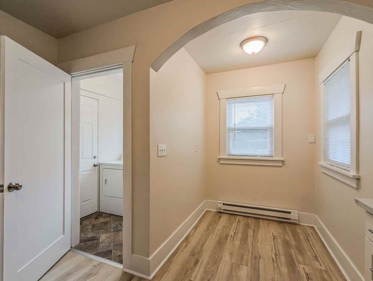 5607 Rockefeller Ave - Photo 3 of 9