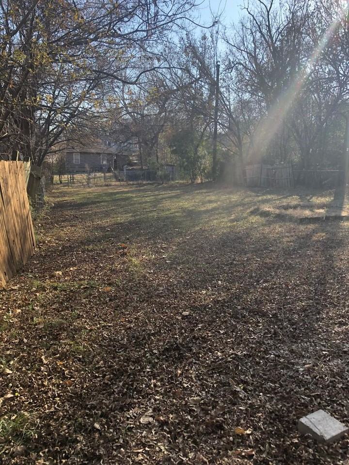 632 E Sears St - Photo 3 of 13