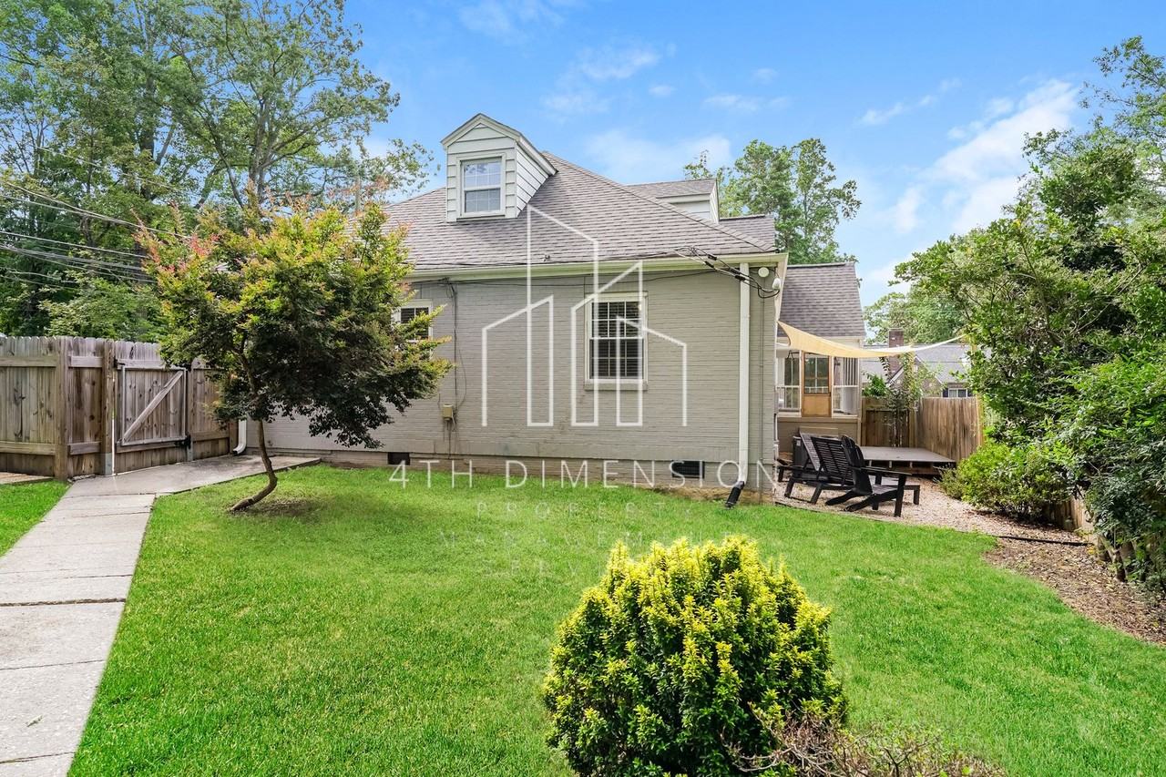 1500 Seminole Dr - Photo 3 of 28