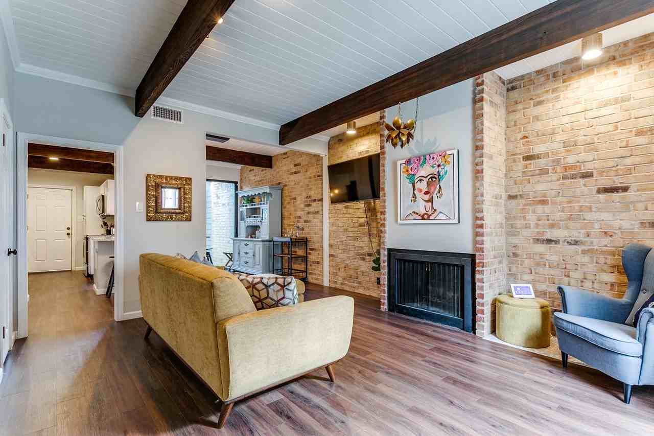 1186 Garraty Rd - Photo 4 of 25