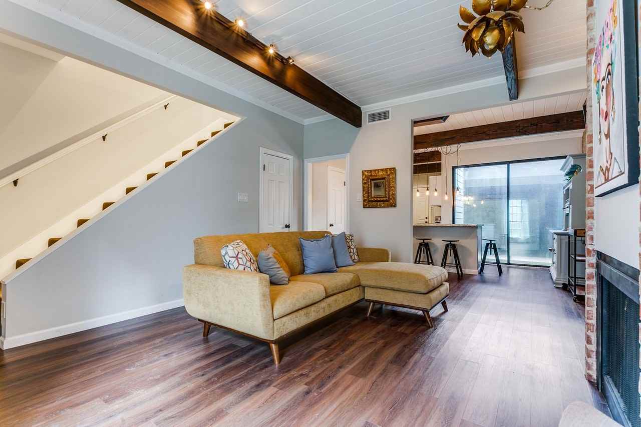 1186 Garraty Rd - Photo 5 of 25