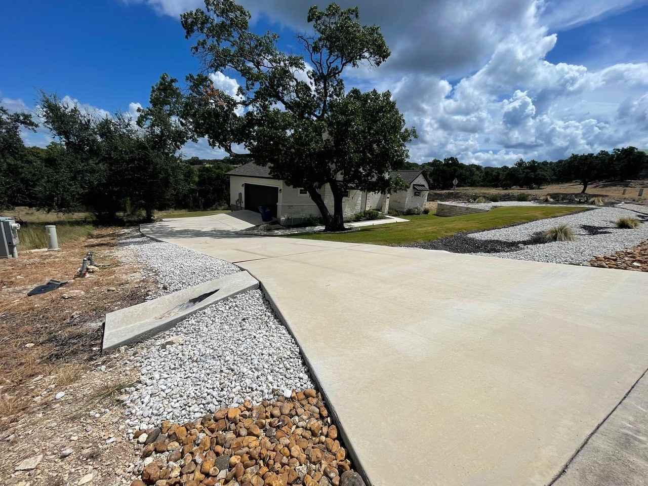 710 Caballo Trl - Photo 3 of 50