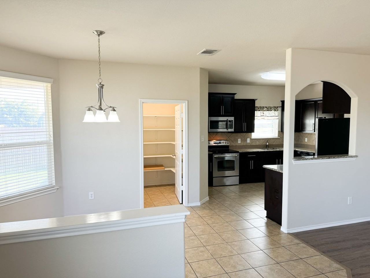 2606 Black Orchid Dr - Photo 7 of 31