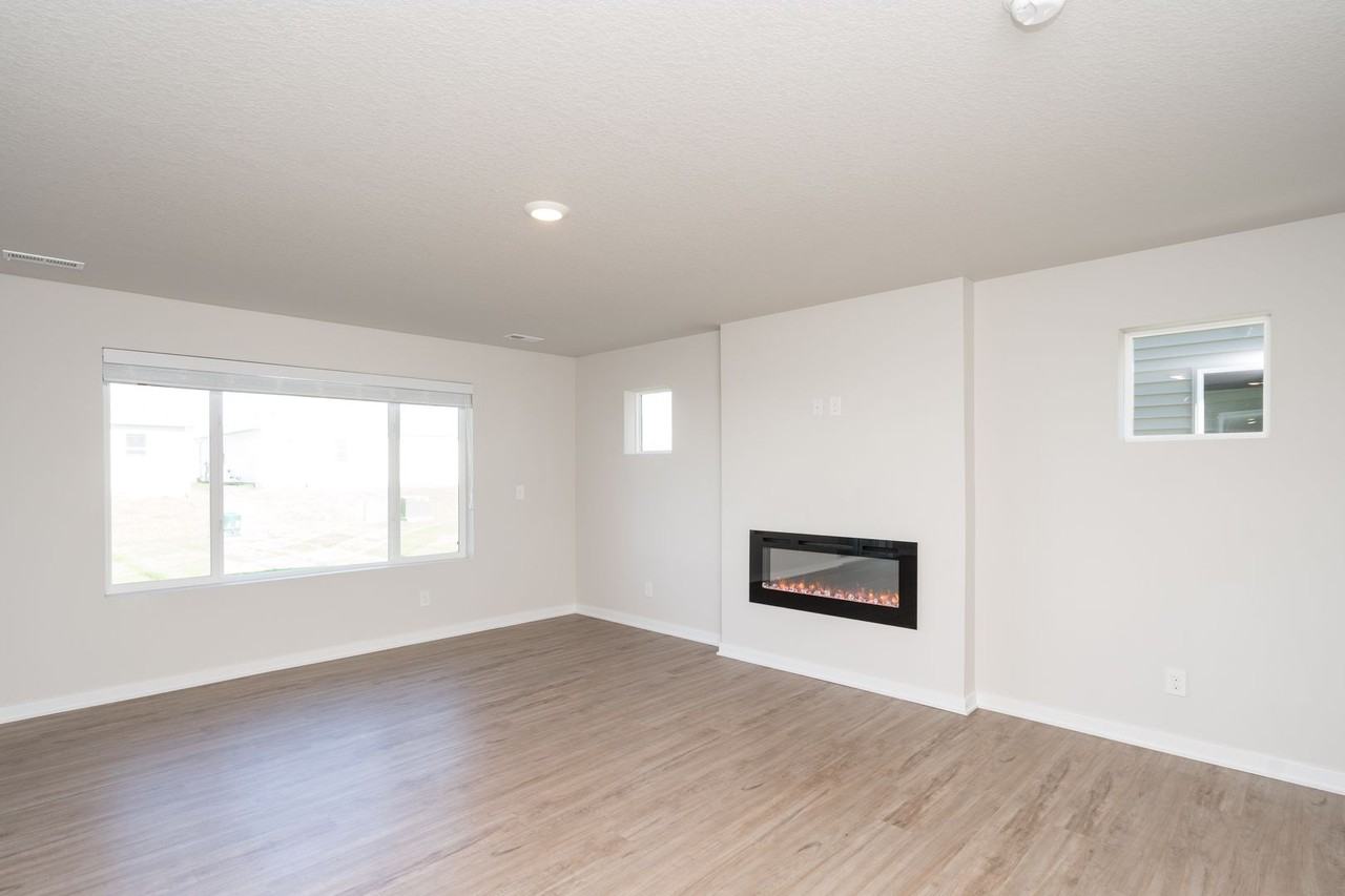 1215 Ne Crossing Oaks Dr - Photo 3 of 8