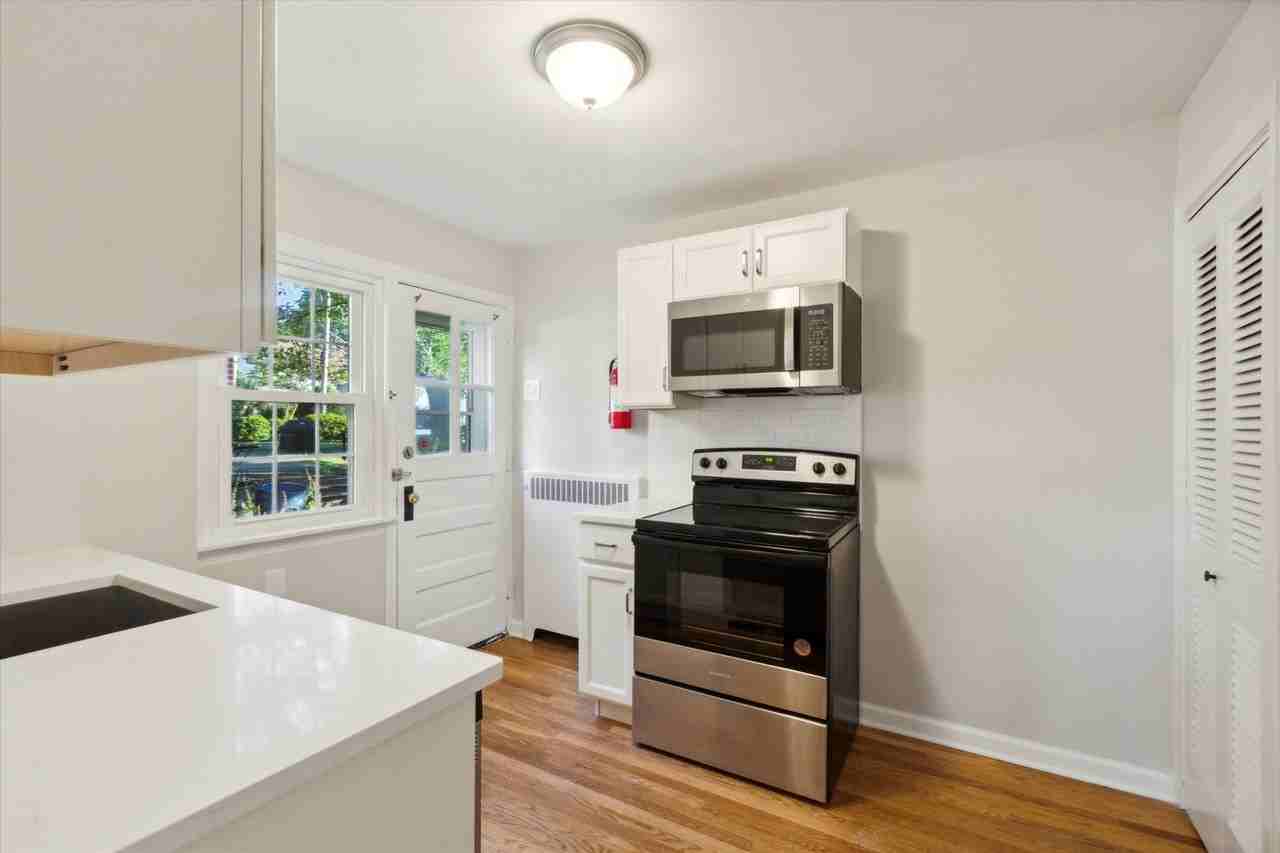 101 Myrtle Ave - Photo 3 of 15