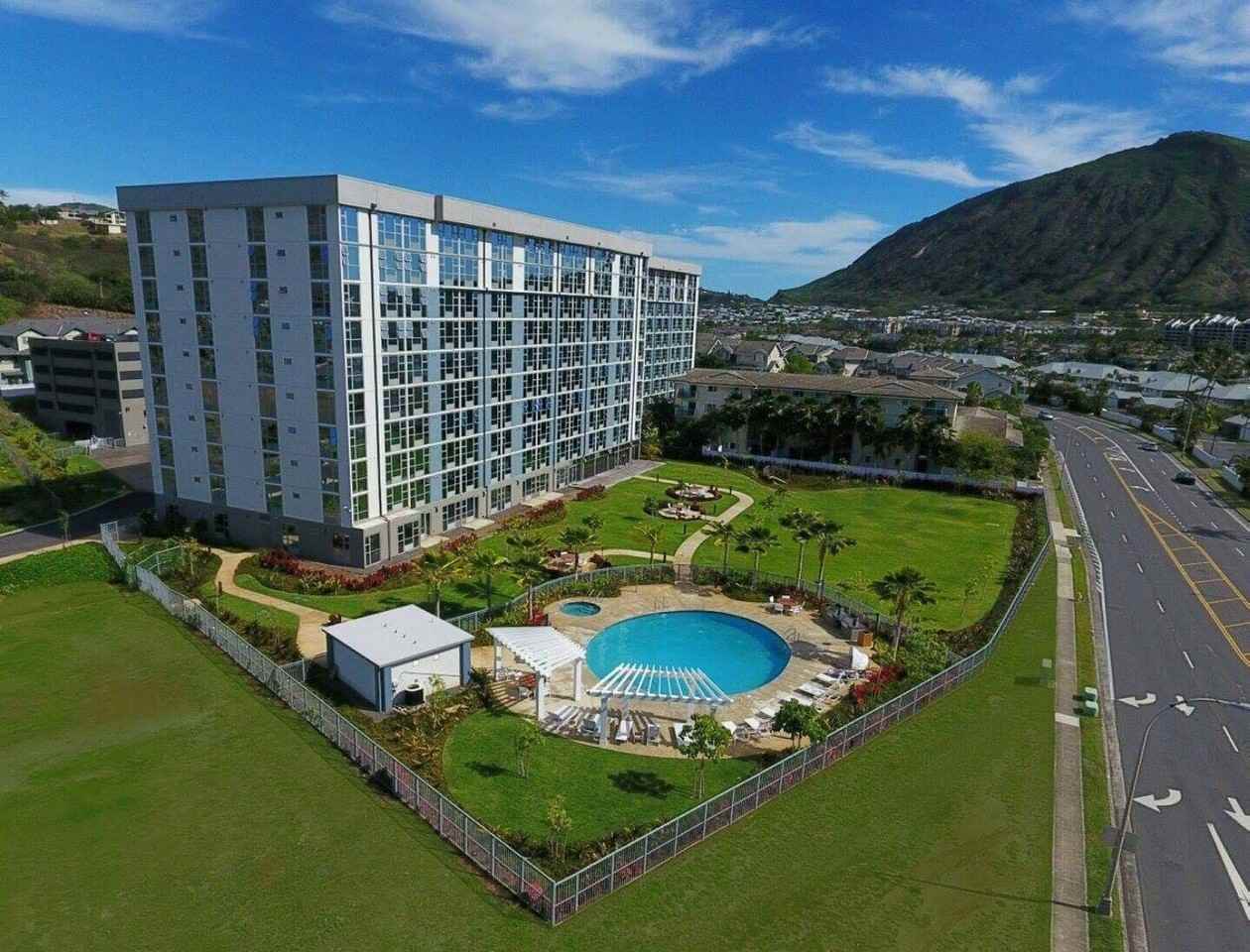 7000 Hawaii Kai Dr