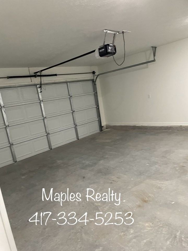 122 Oakwood Estates Ct - Photo 4 of 22