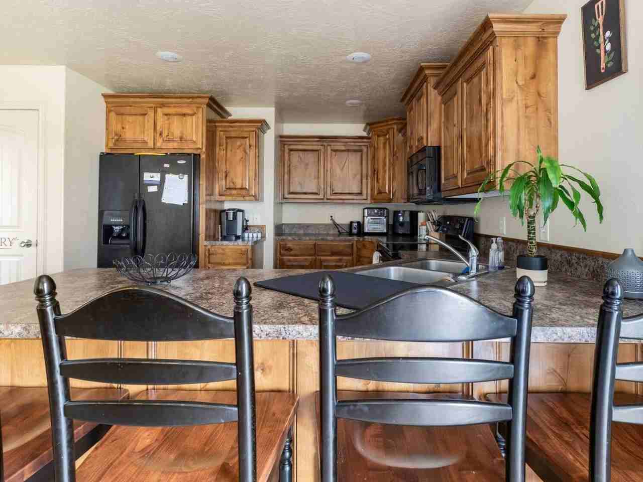 674 Tanglewood Dr - Photo 7 of 22