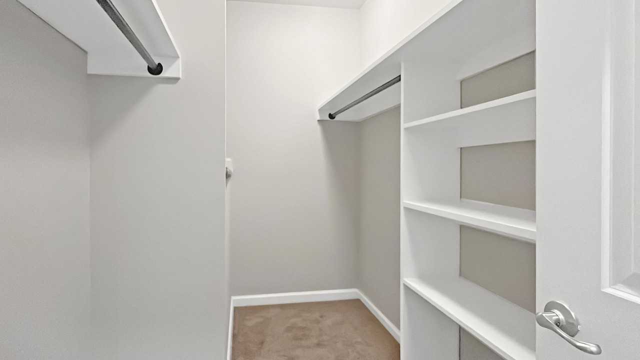 3201 Tribune Ct - Photo 7 of 25