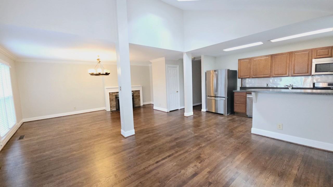 2326A Cahaba Rd - Photo 3 of 16