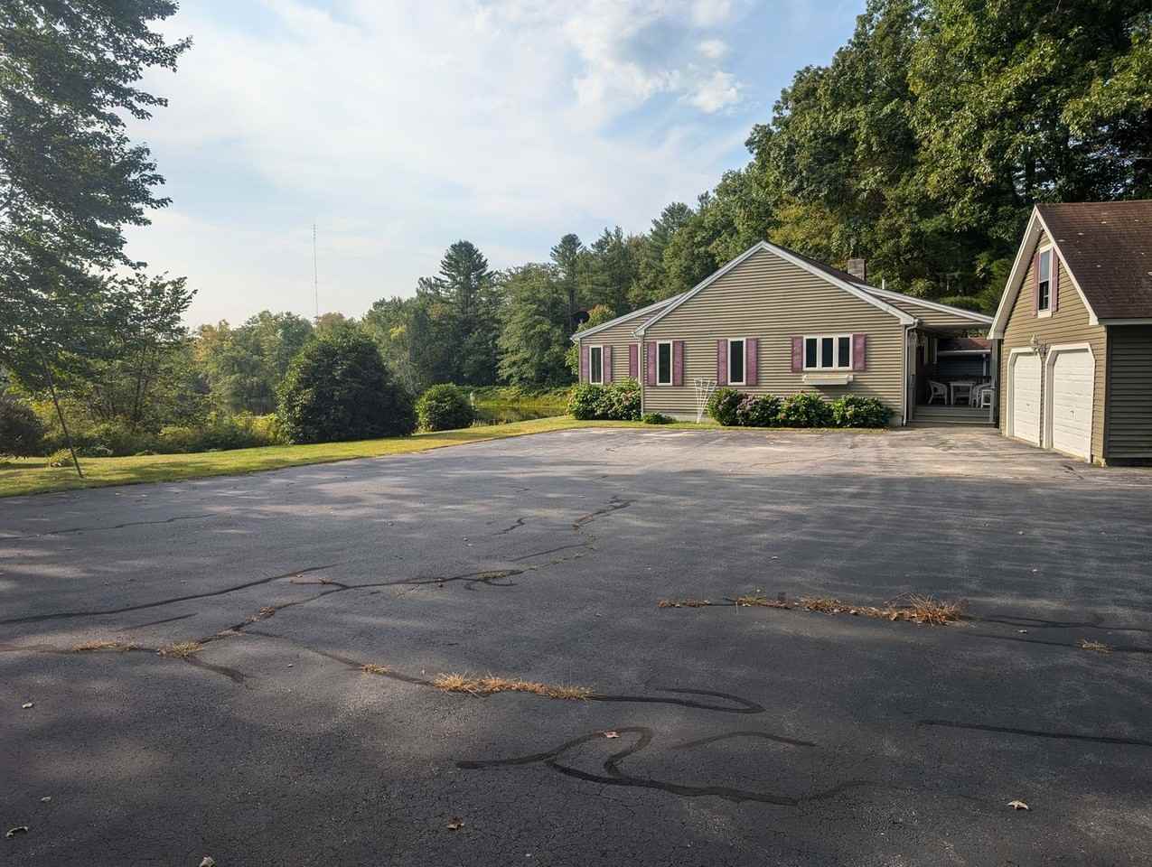 178 River Rd - Photo 3 of 39