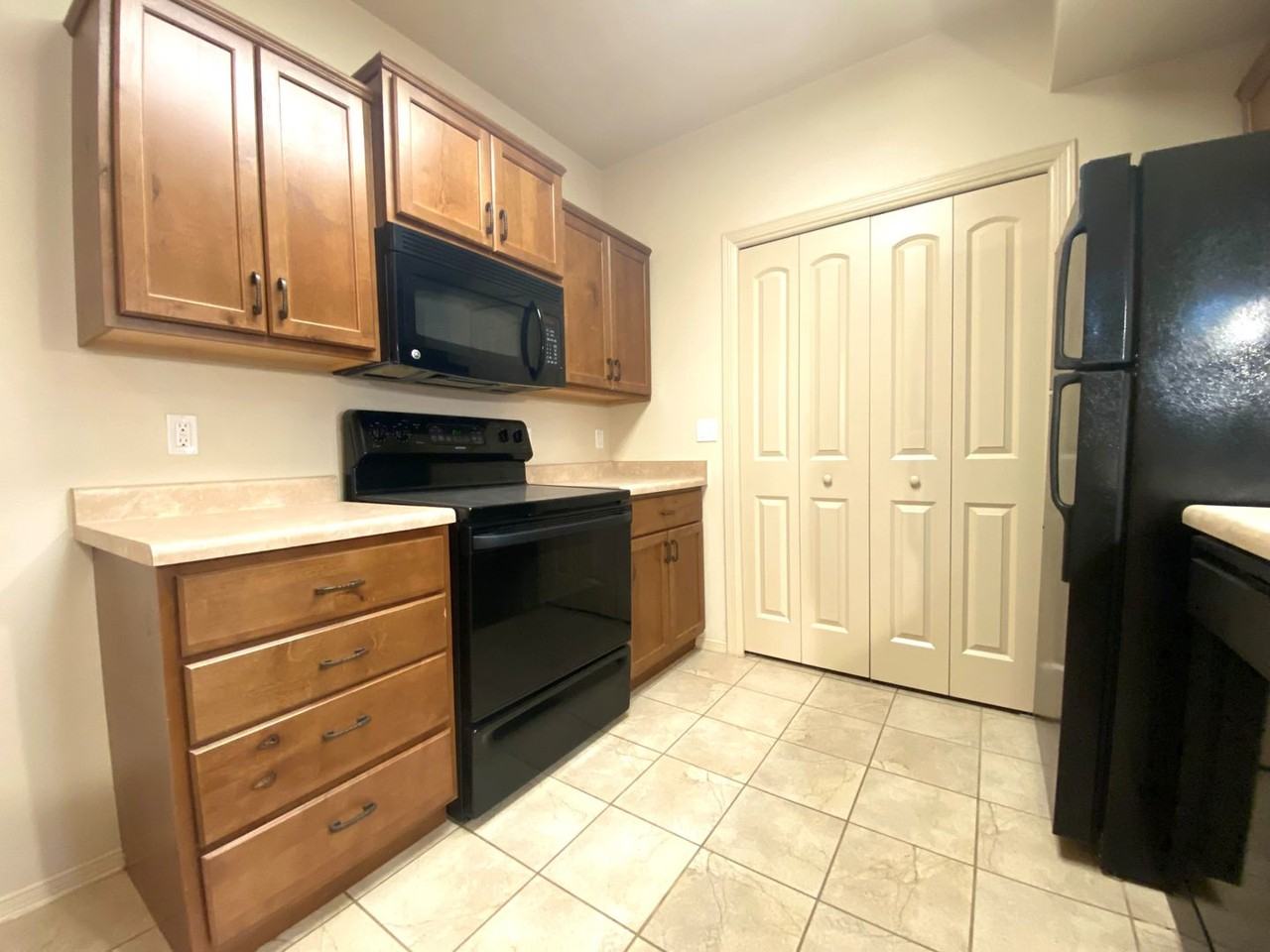 Canyonstone Apartments - Photo 4 of 50