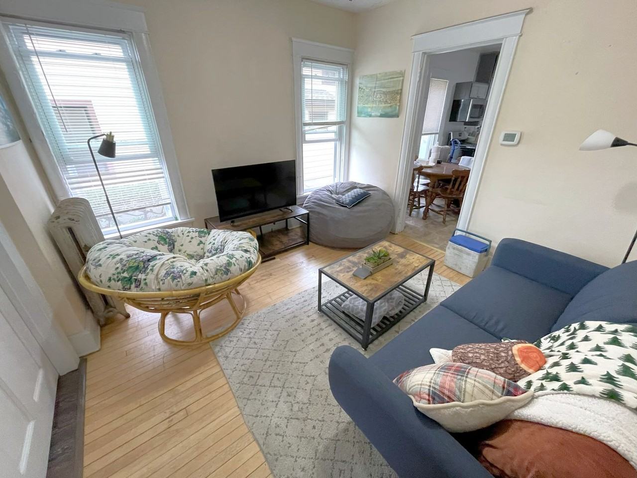 1219 Mound St #1 - Photo 6 of 36
