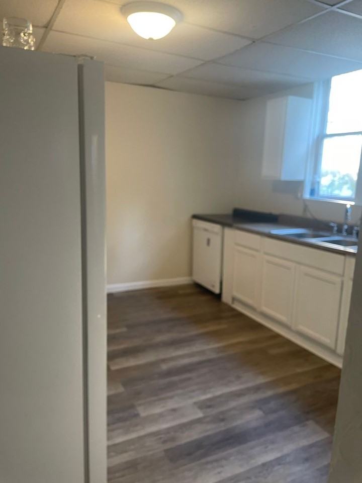 517 Locust - Photo 2 of 20