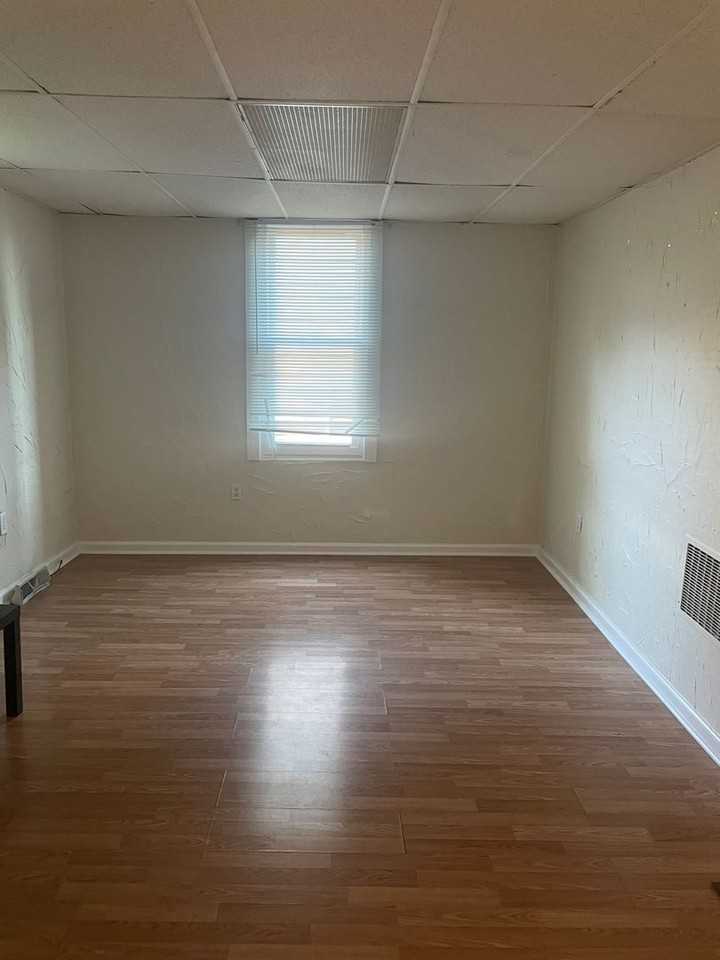 517 Locust - Photo 3 of 20