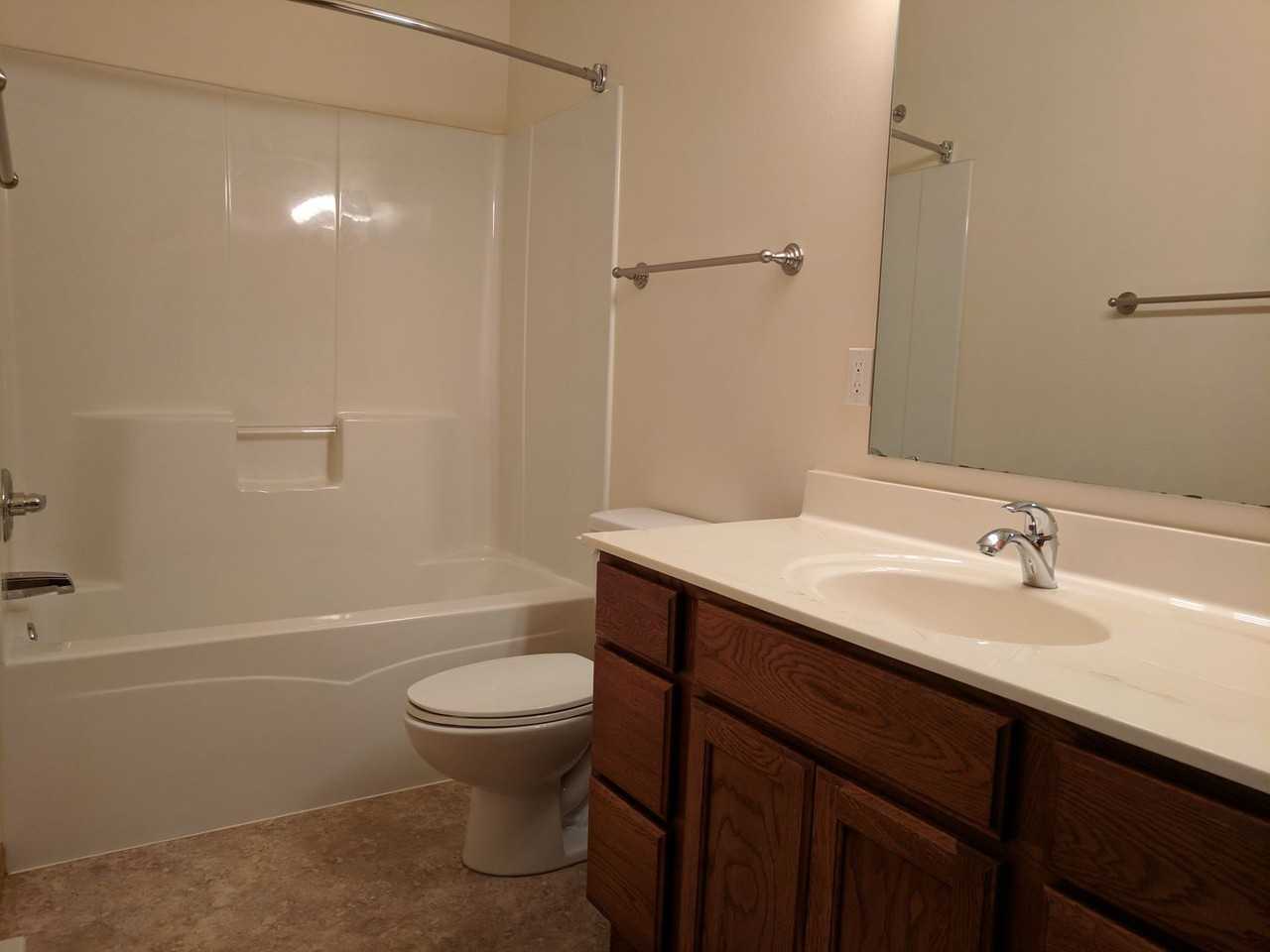 Bison Crossing Apartments - Photo 7 of 25