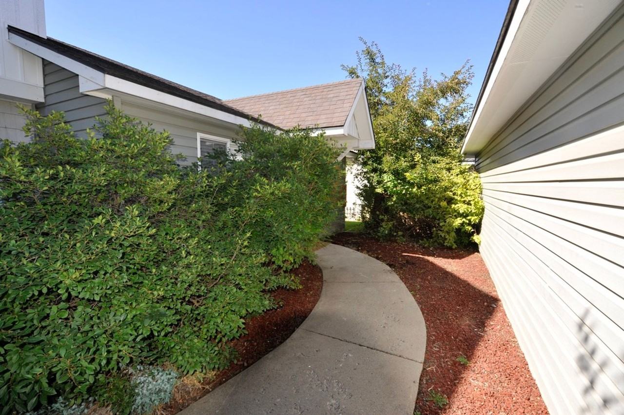 6364 W Trestle St #1 - Photo 4 of 26