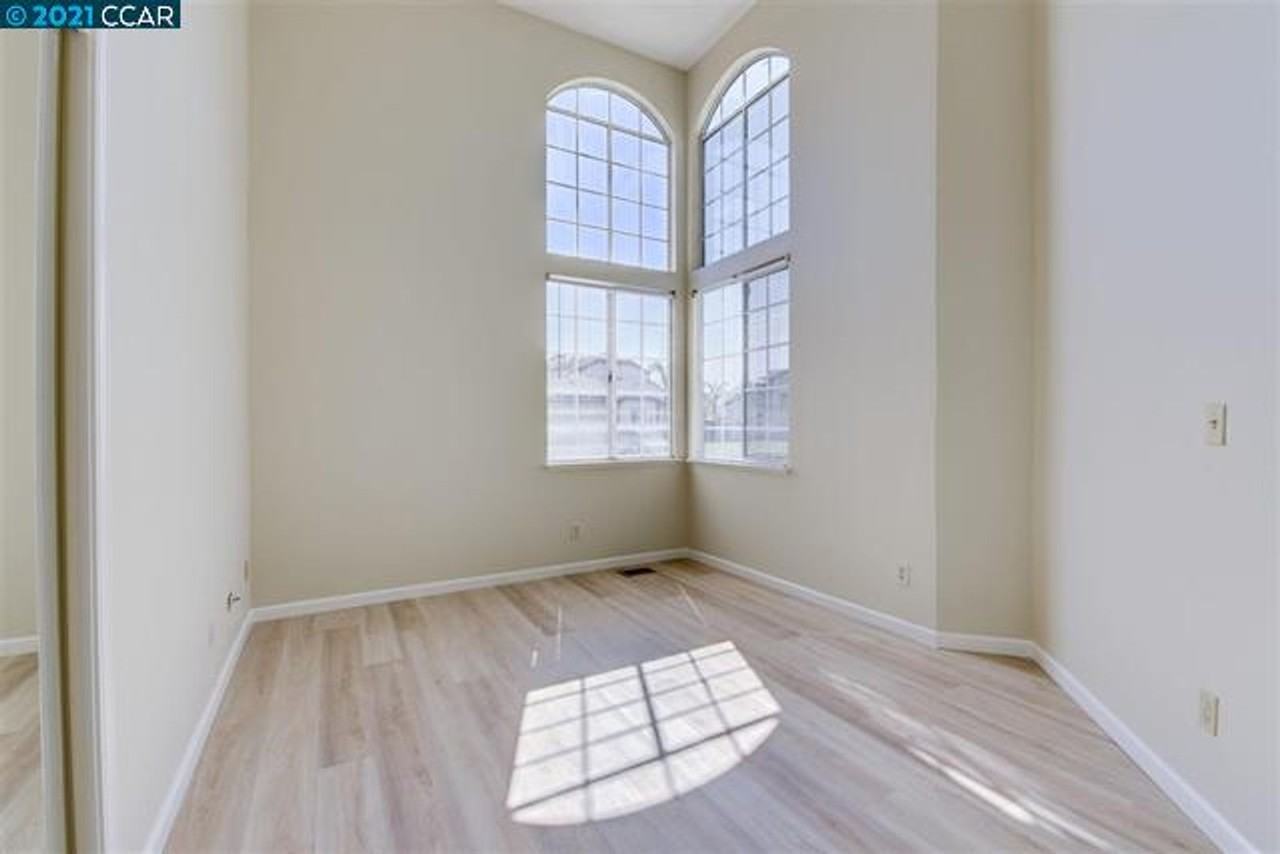 2436 Pismo Ct - Photo 2 of 23