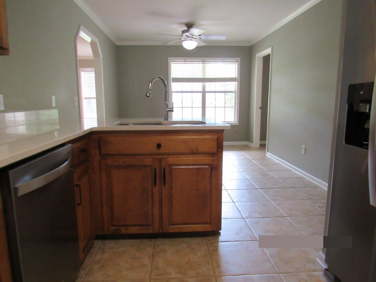 131 Fox Chase Dr - Photo 2 of 13