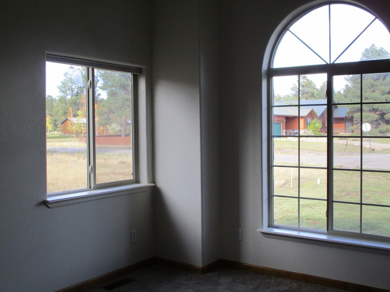 1520 Lake Forest Cir - Photo 6 of 13