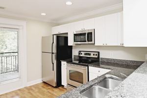 featured image of 1850 Candlewood Ct #206