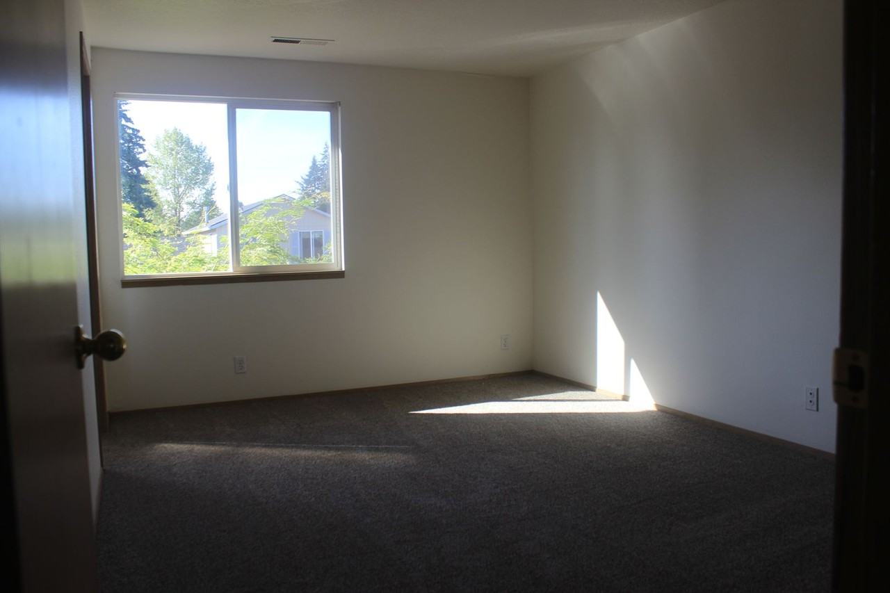 33044 Nw Meersburg St ##St. - Photo 2 of 17
