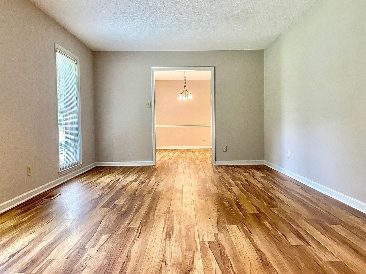 5124 Green Oak Dr - Photo 2 of 15
