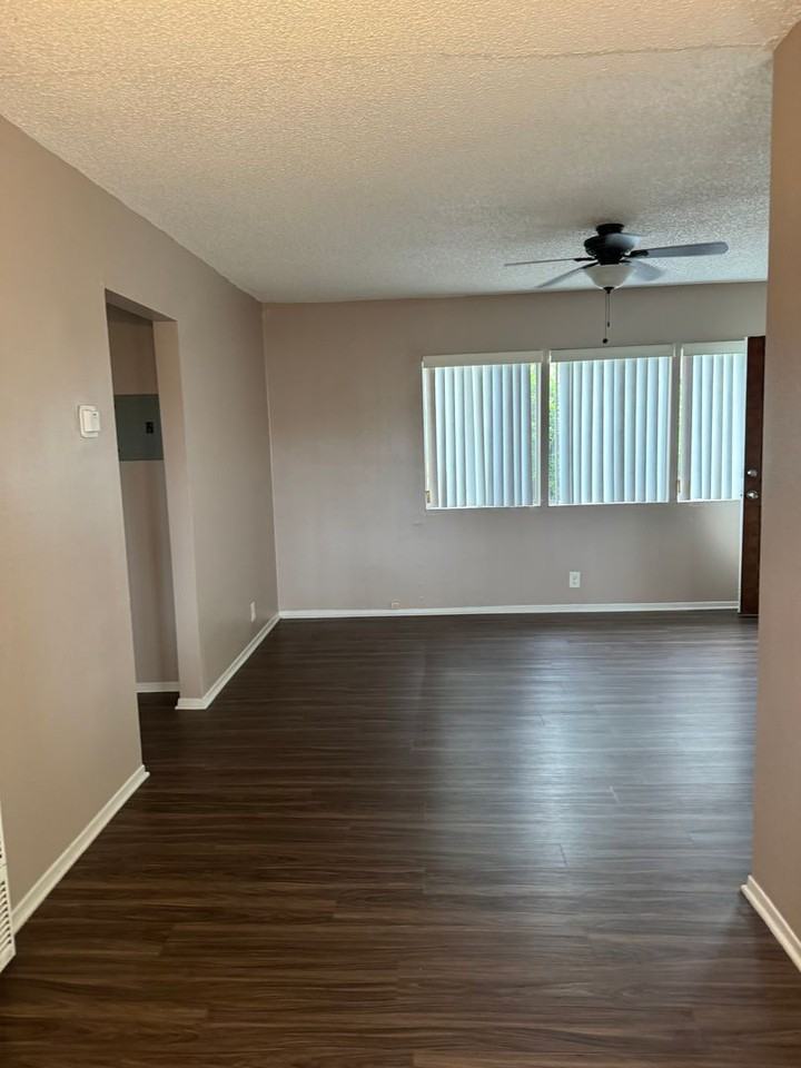 23419 Maribel Ave - Photo 2 of 7