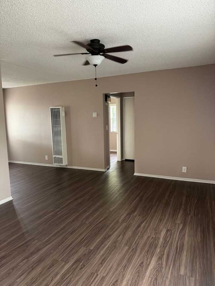 23419 Maribel Ave - Photo 3 of 7