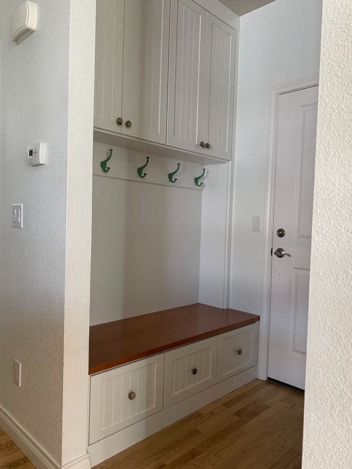 2380 Hecla Dr - Photo 4 of 29