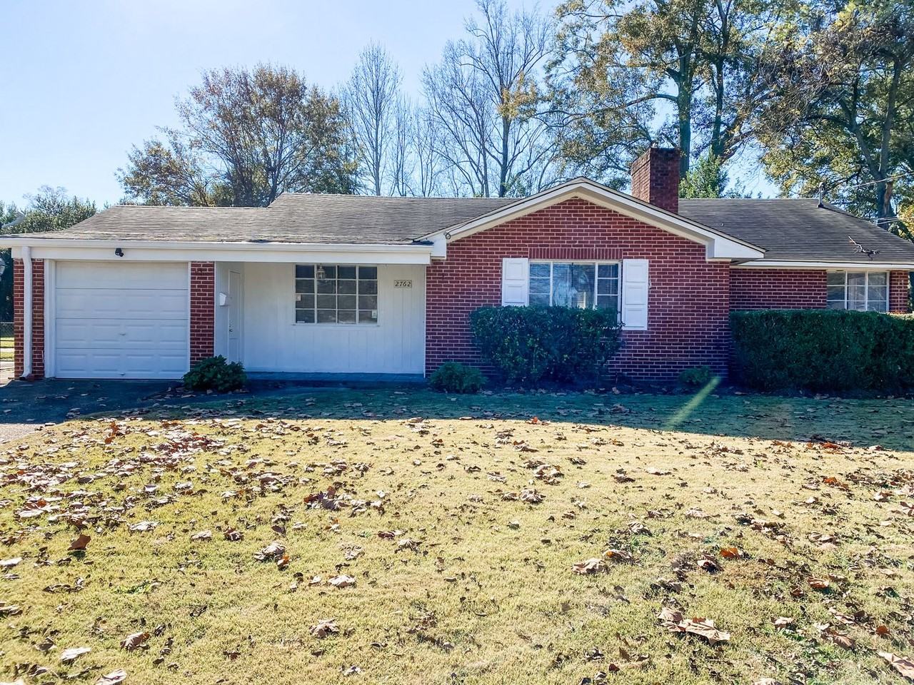 2762 Biltmore Ave - Photo 2 of 26