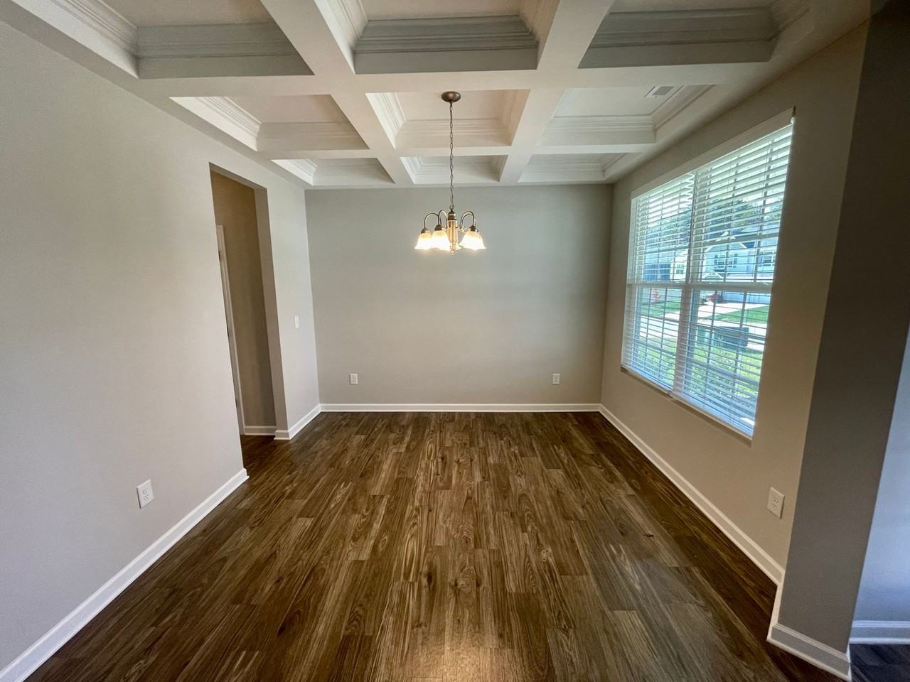 1950 Rubywood St - Photo 6 of 47