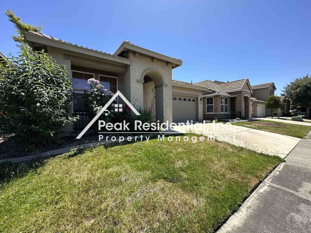 10097 Atkins Dr - Photo 2 of 27