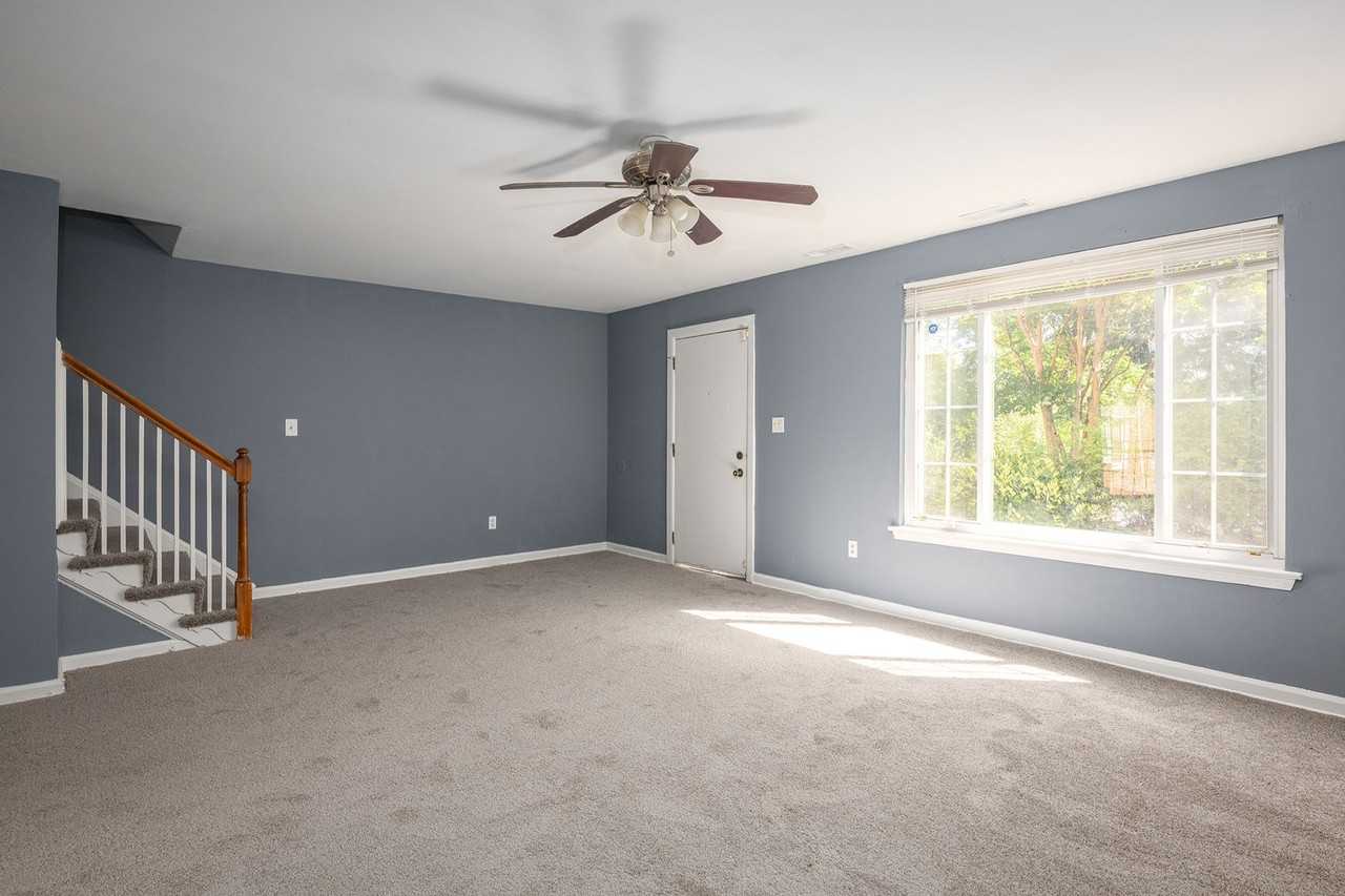 1721 Addison Rd S - Photo 2 of 41
