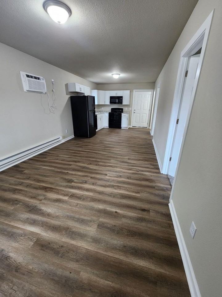 1222 W Mamie Eisenhower Ave - Photo 5 of 7