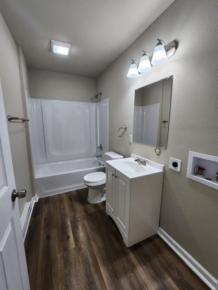 1222 W Mamie Eisenhower Ave - Photo 7 of 7