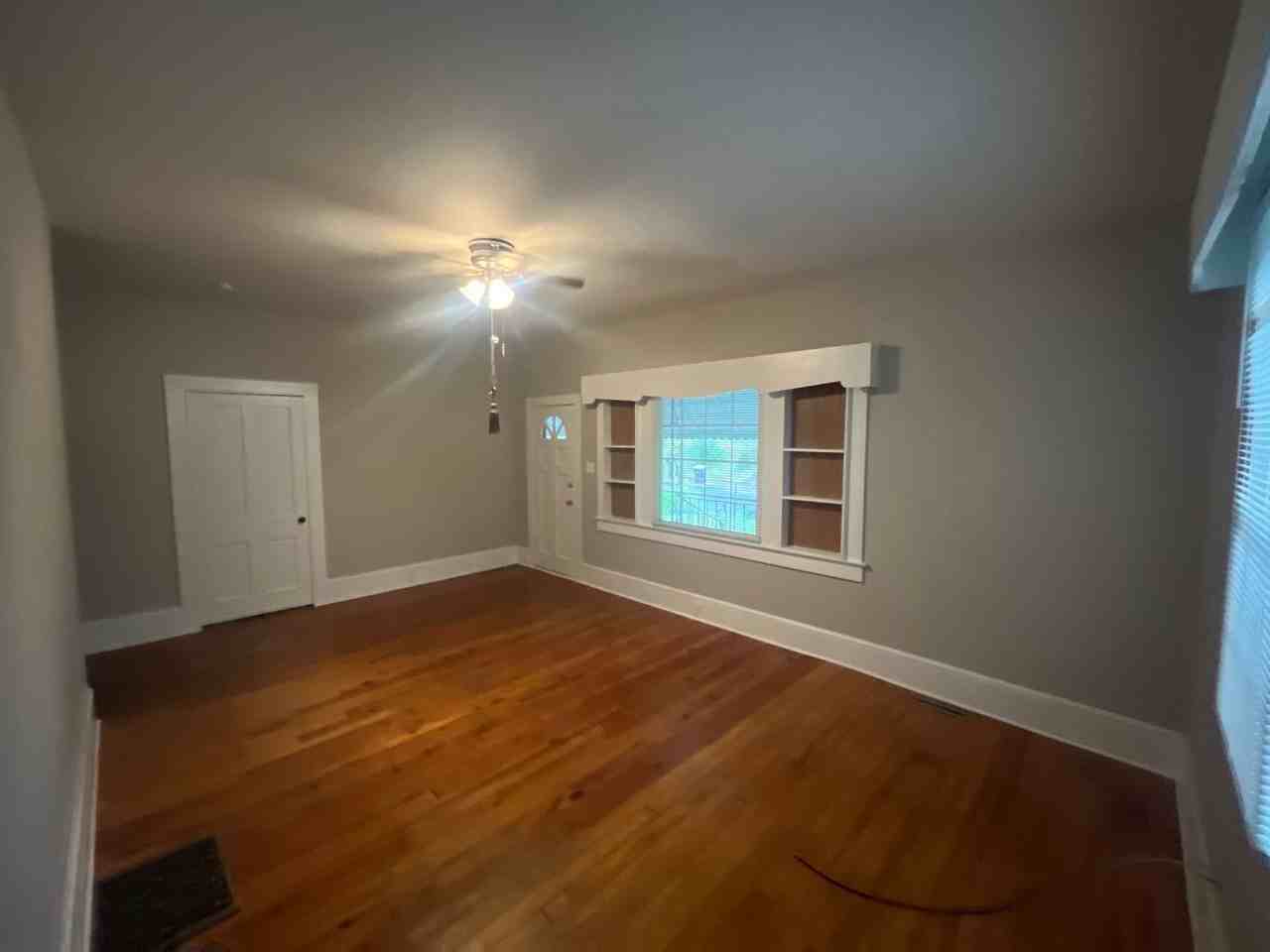 16 North Blanche Avenue Southwest - Photo 4 of 11