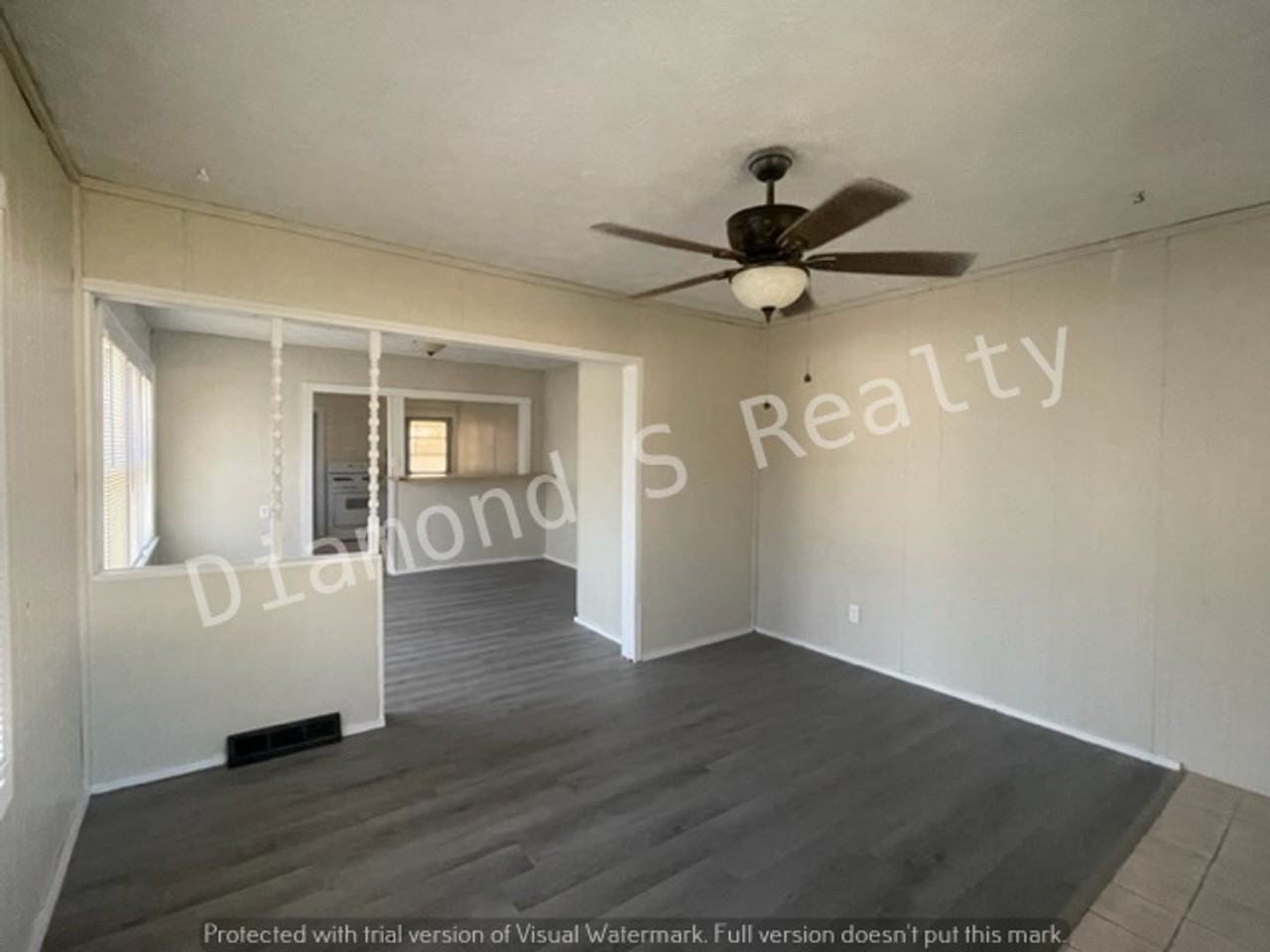 3028 W Walnut St - Photo 2 of 19