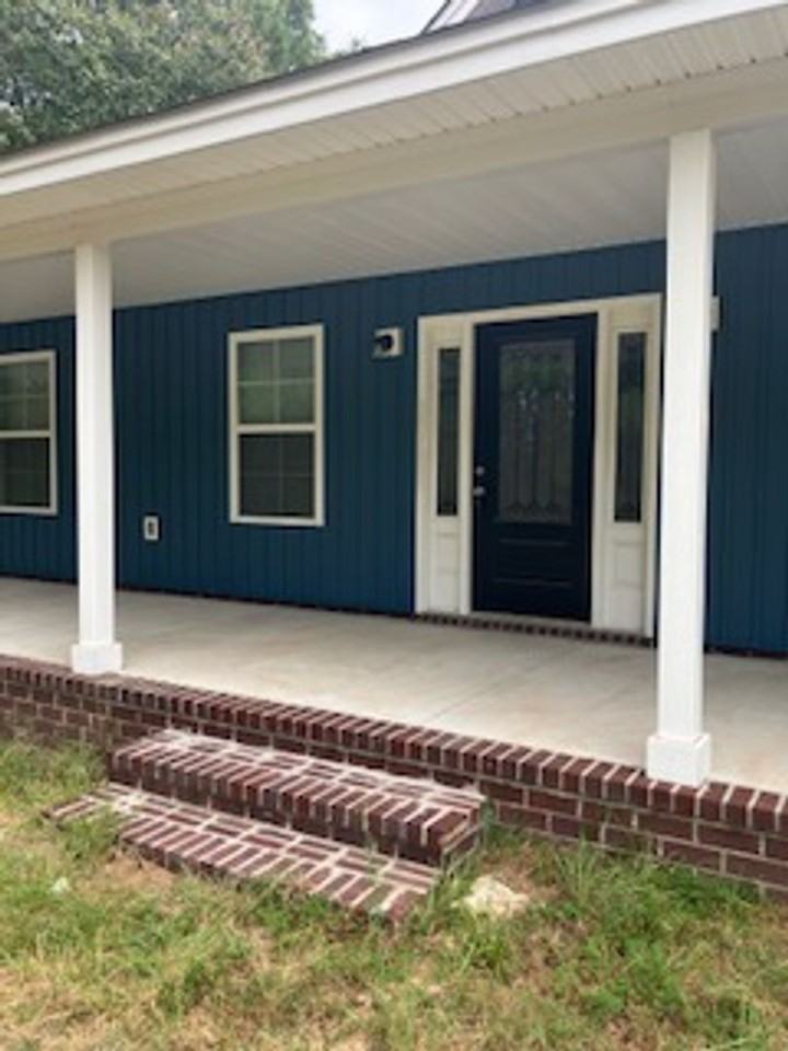 1975 Spots Rd - Photo 3 of 34