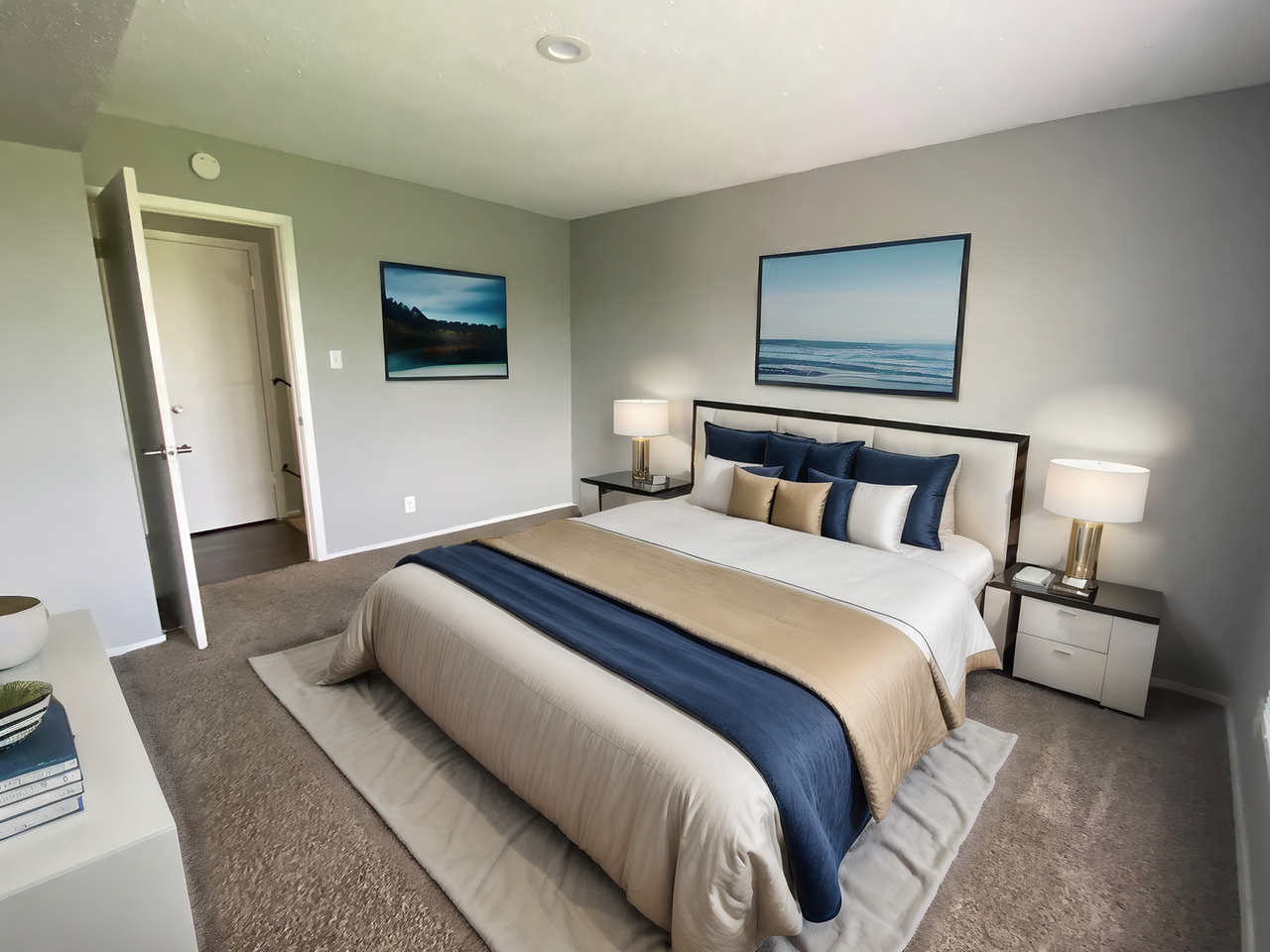 VIP Apartments - Photo 3 of 10