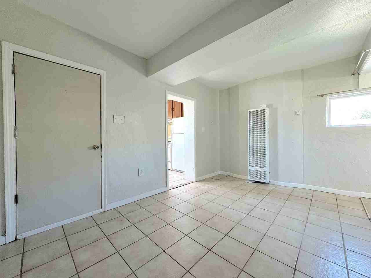 2525 Idalia Ave #B - Photo 2 of 12