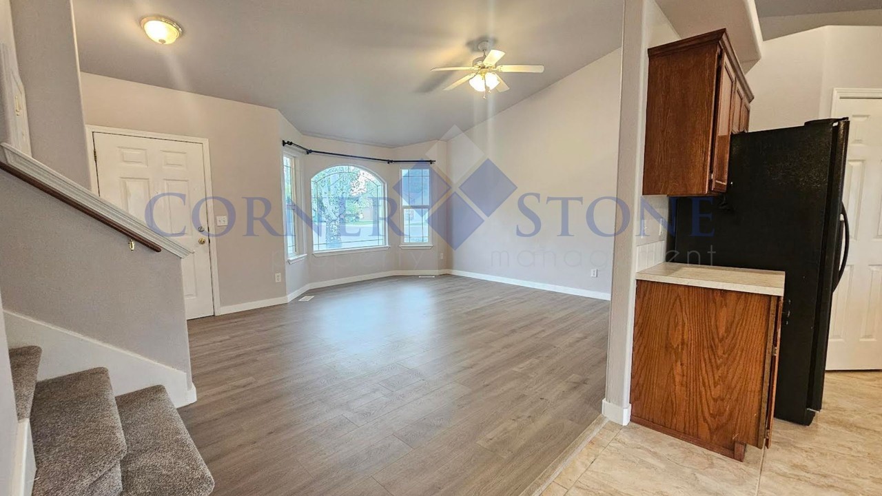 10910 W Hazelwood Dr - Photo 4 of 19