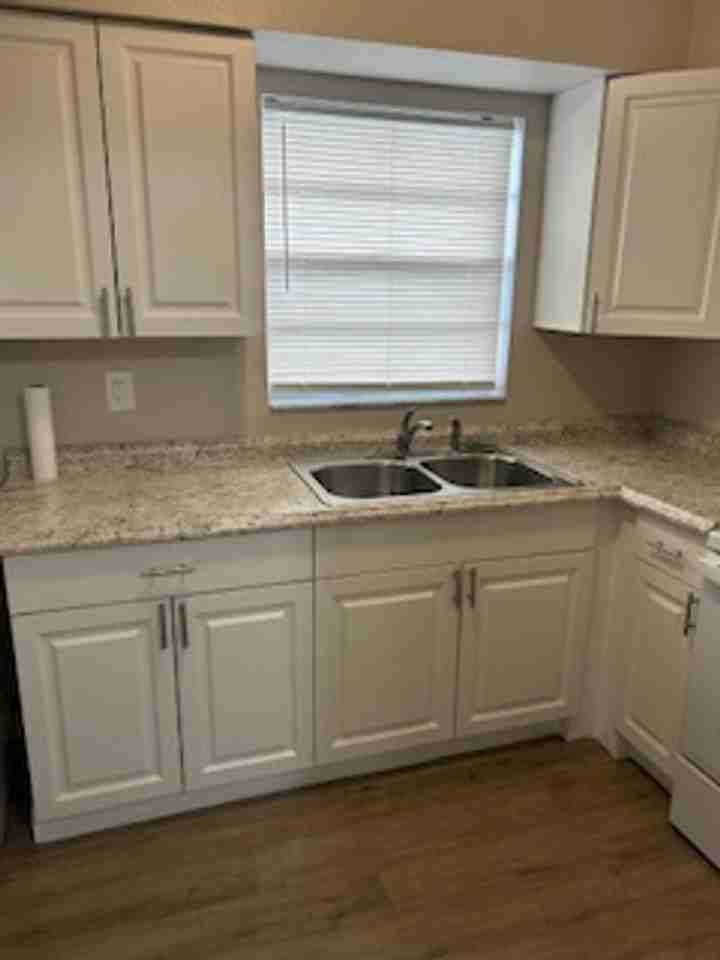 550 37th Street North - Photo 3 of 17