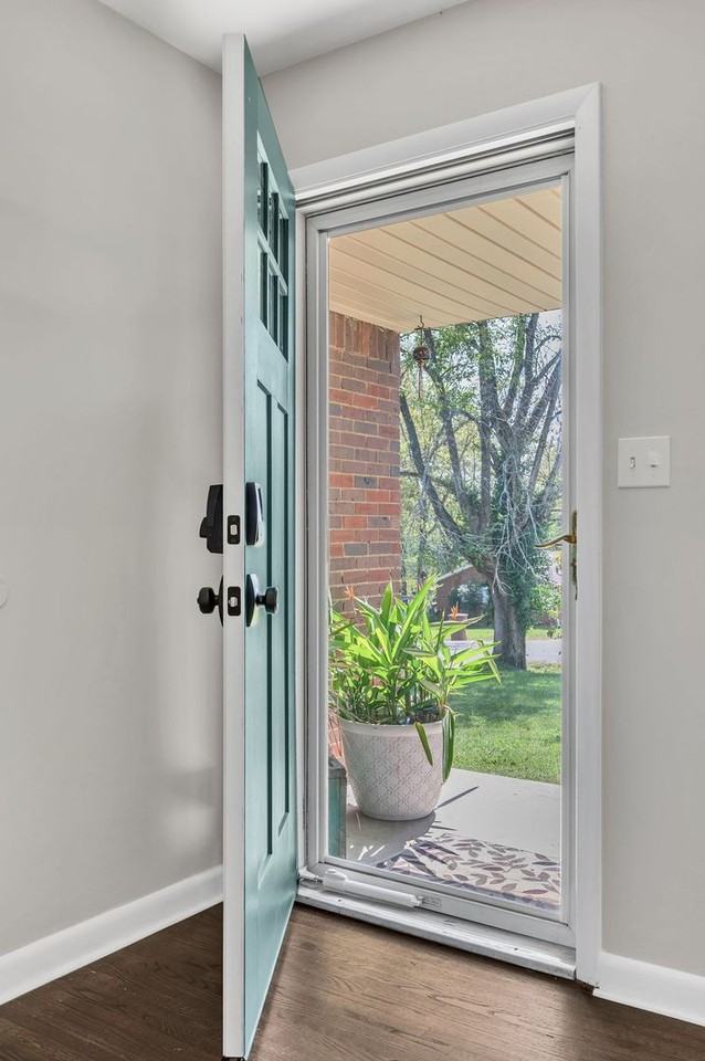 2314 Dundee Lane - Photo 2 of 42