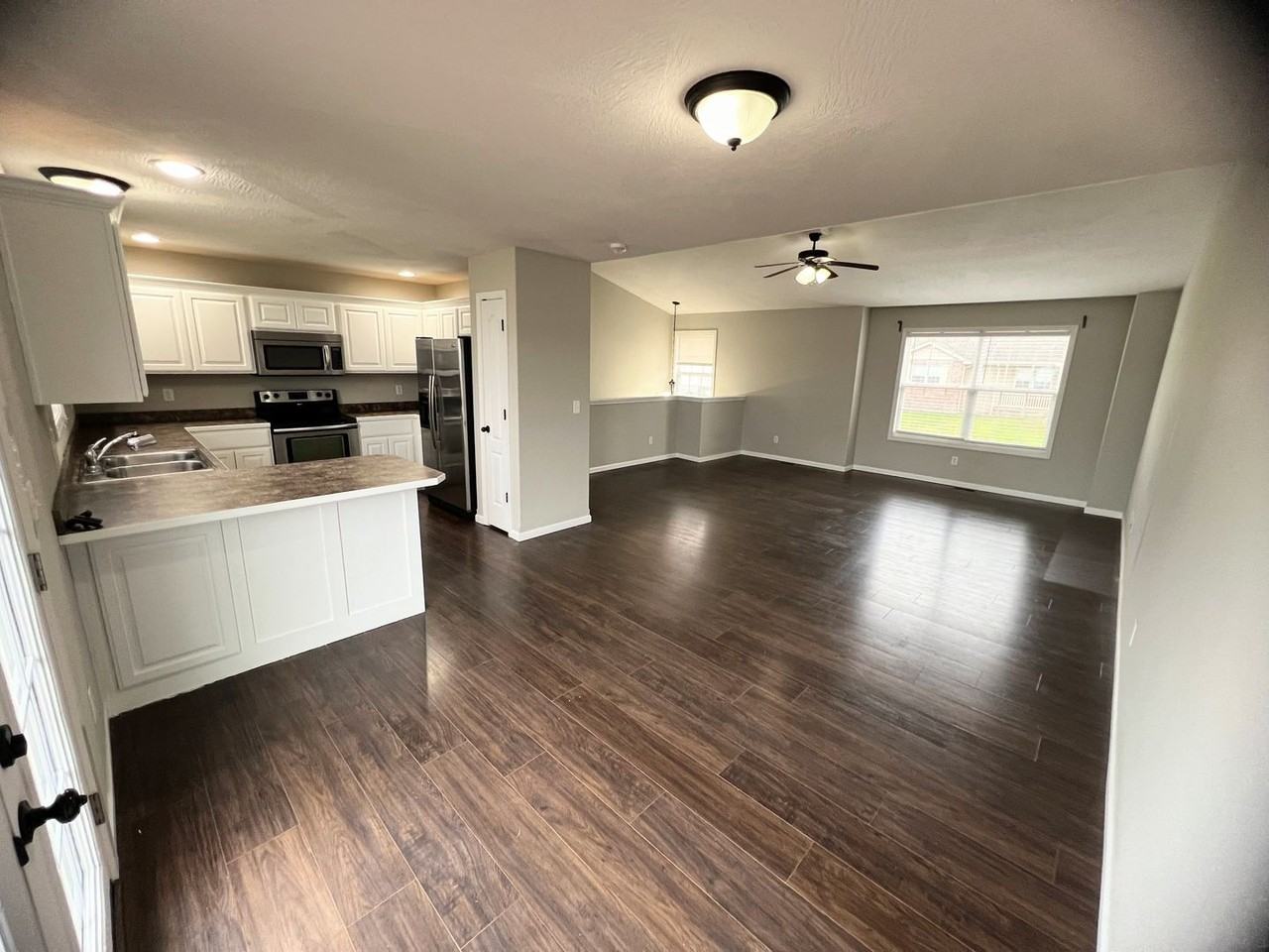 157 Lyle Curtis Cir - Photo 3 of 17