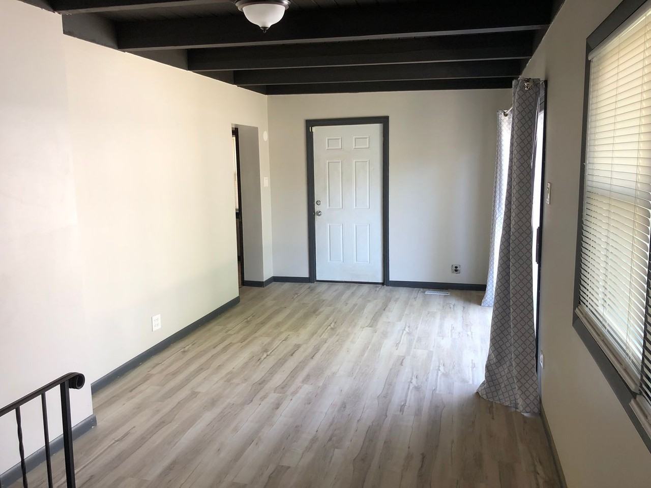 2413 S 22nd Ave - Photo 6 of 14