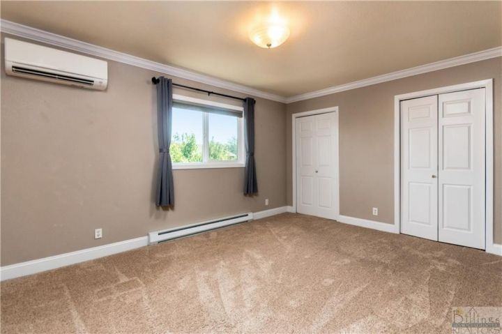 272 Aristocrat Dr - Photo 4 of 7