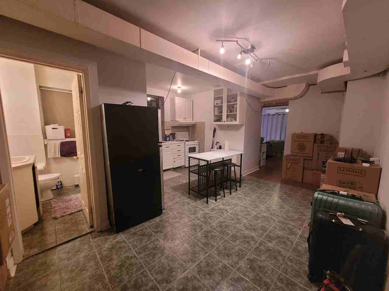 1162 Danforth Avenue ##2 - Photo 3 of 8