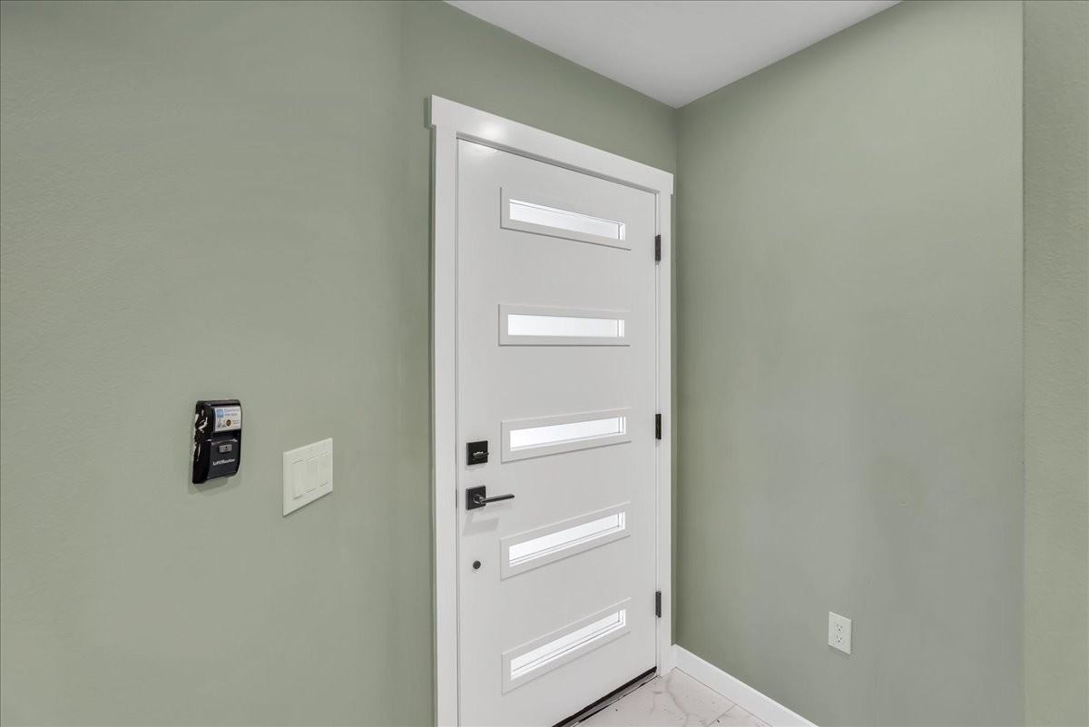 3117 Ne 133rd St #A - Photo 6 of 15